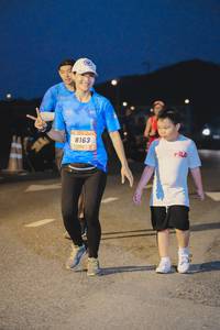 BIB: 8163
                            <button type="button" onclick="openModal(3396591)" class="btn btn-primary btn-sm float-right btn-popup" data-toggle="modal" data-target=".modal-high-quality">
                        <i class="fas fa-shopping-cart"></i> Add to Cart
                    </button>
                                            <button type="button" onclick="isThisMe(3396591, true)" class="btn btn-success btn-sm float-right btn-popup btn-isme hidden" data-toggle="tooltip" data-placement="bottom" title="นี่คือรูปของคุณใช่ไหม คลิกที่นี่เพื่อเอาเข้าอัลบั้ม">
                        <i class="fas fa-plus"></i> Add to album
                    </button>
                    <button type="button" onclick="isThisMe(3396591, false)" class="btn btn-warning btn-sm float-right btn-popup btn-isnotme hidden">
                        <i class="fas fa-ban"></i> Remove from album
                    </button>